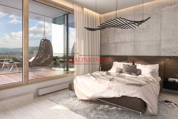 Ubytovací jednotka 2+kk o ploše 49,8m + 3,9 m² balkon s výhledem k Vltavě.