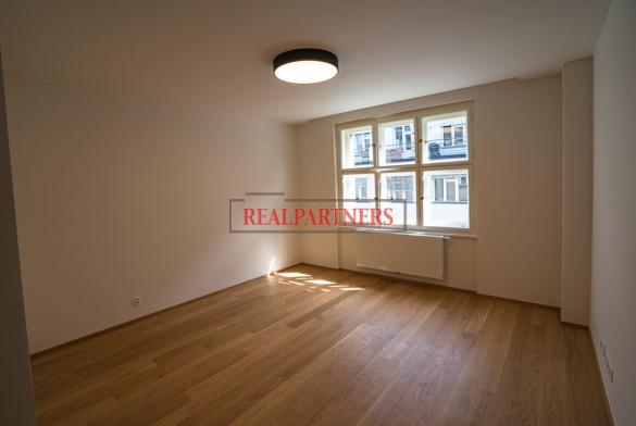 Nově rekonstruovaný byt 4+kk o ploše 148,5 m² na prestižní adrese Dlouhá – Praha 1