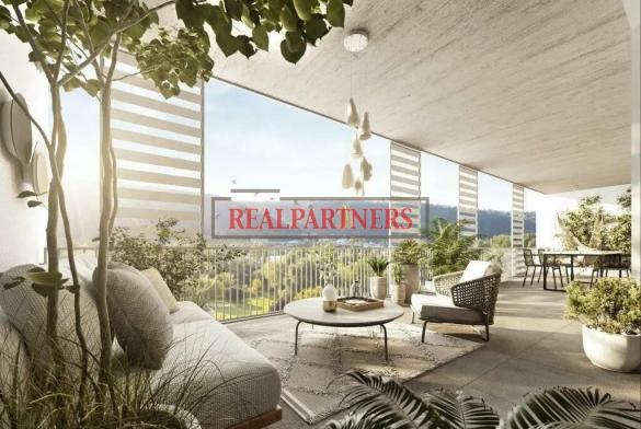 Nový byt 5+kk o ploše 142,4 m² + 36,2 m² balkon s JZ orientací a volným výhledem.